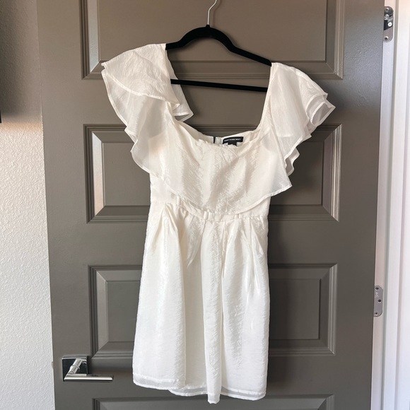 Ivory Dress - Picture 3 of 4